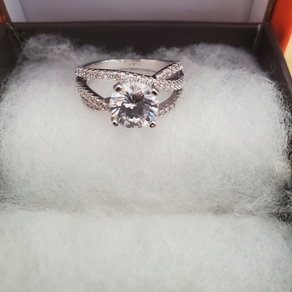 Ladies ring - Picture 2 of 4